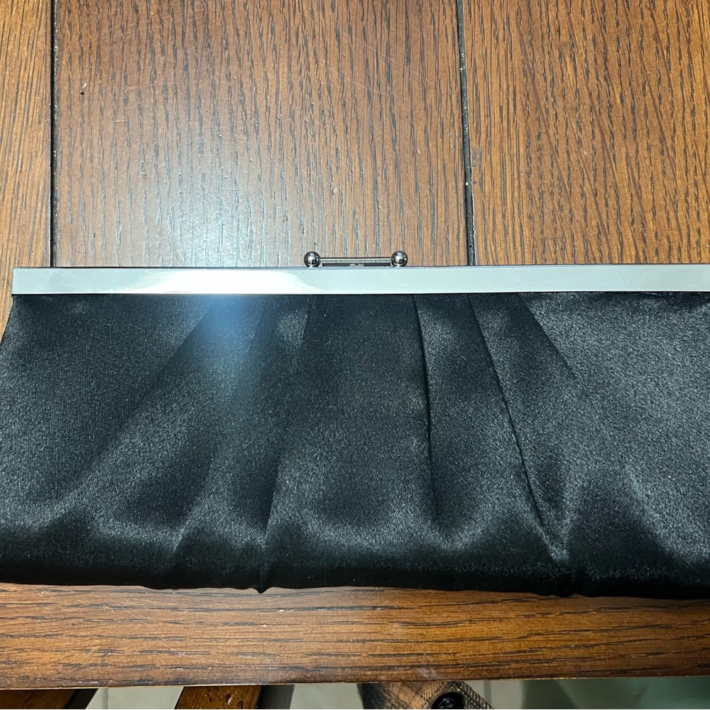 ❤️Gunne sax Elegant Black Satin Clutch. Vintage